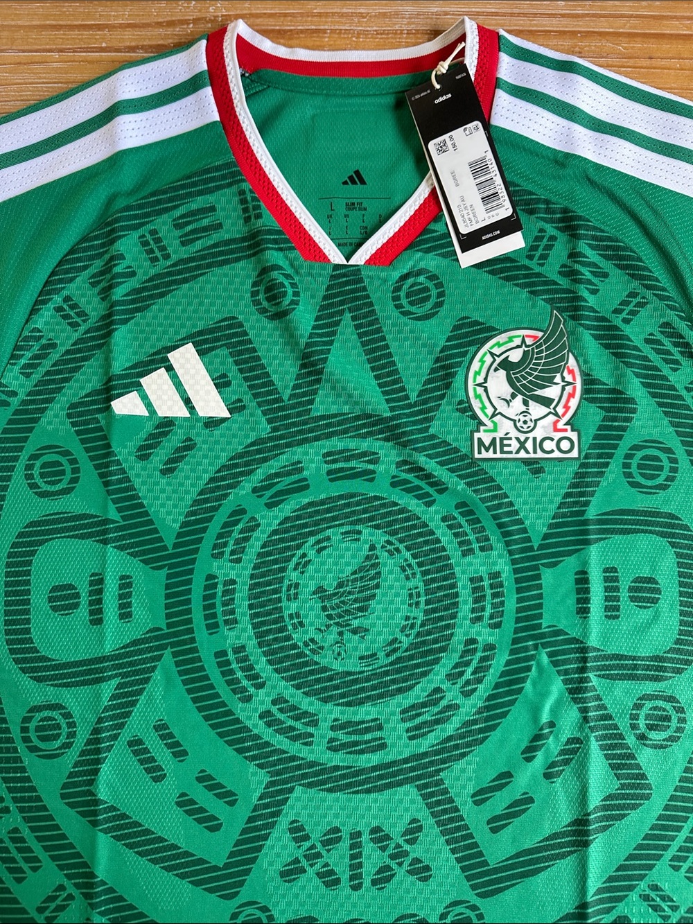 Authentic Adidas Green Mexico Aztec-Pattern Soccer Jersey with White Accents - Picture 7 of 8